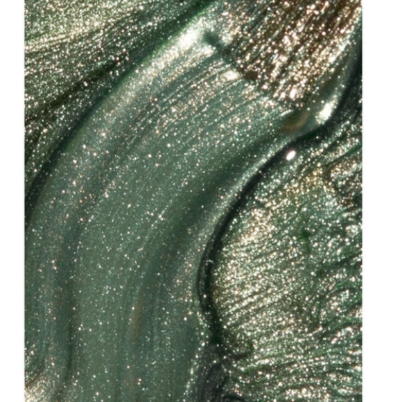 💅 3/$20 OPI Nail  Decked to the Pines - Picture 3 of 8